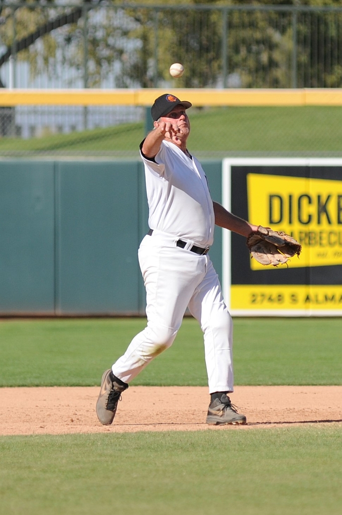 Dragons_2017-11-04 (590).JPG - (c)2010 DeVetter